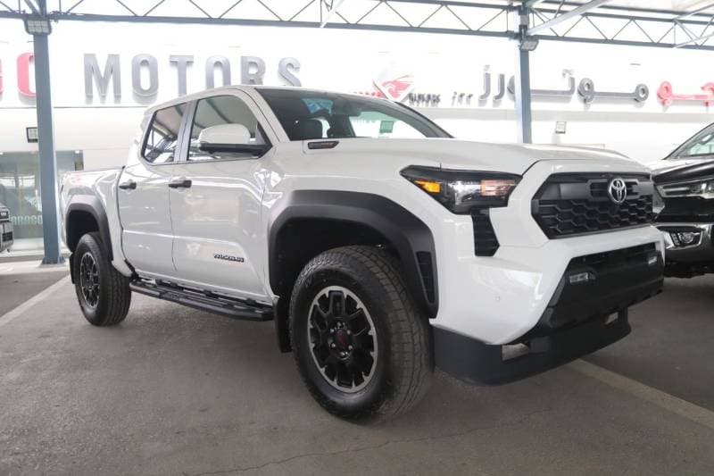 2026 Toyota Tacoma TRD OFF ROAD thumbnail 3