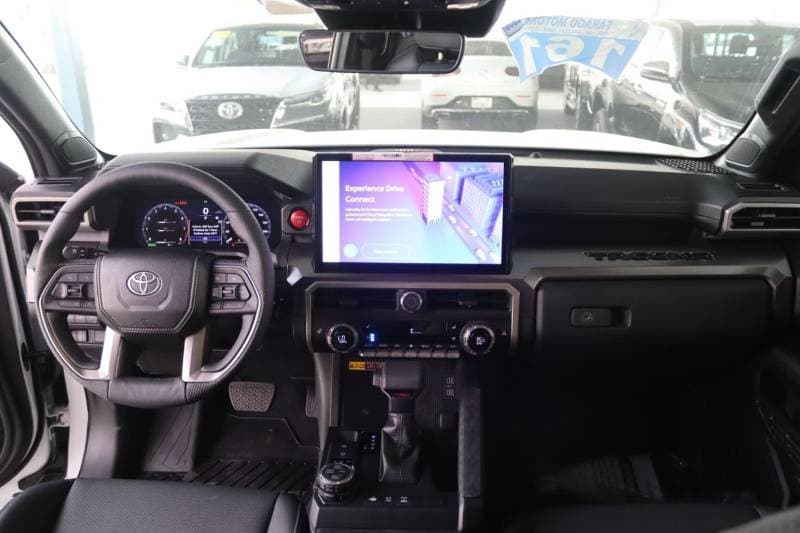 2026 Toyota Tacoma TRD OFF ROAD thumbnail 6