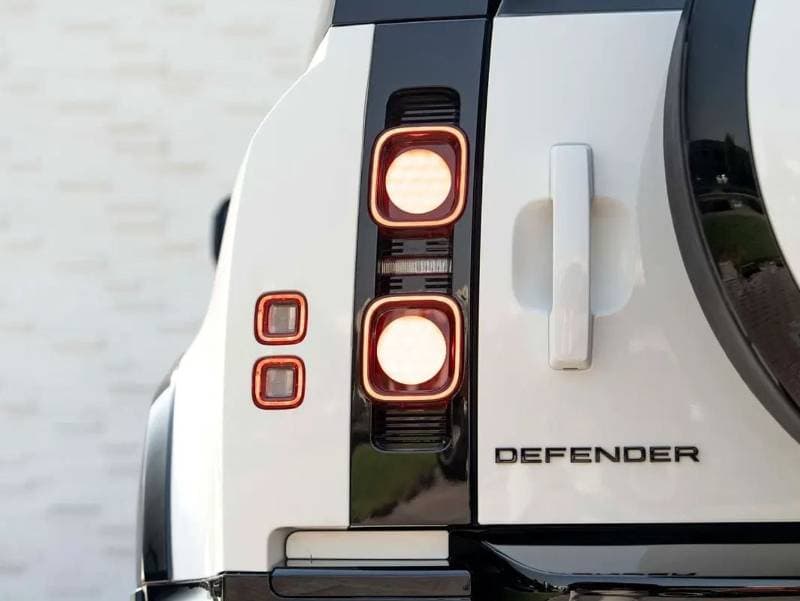 2024 Land Rover Defender 90 X DYNAMIC SE P400 thumbnail 6