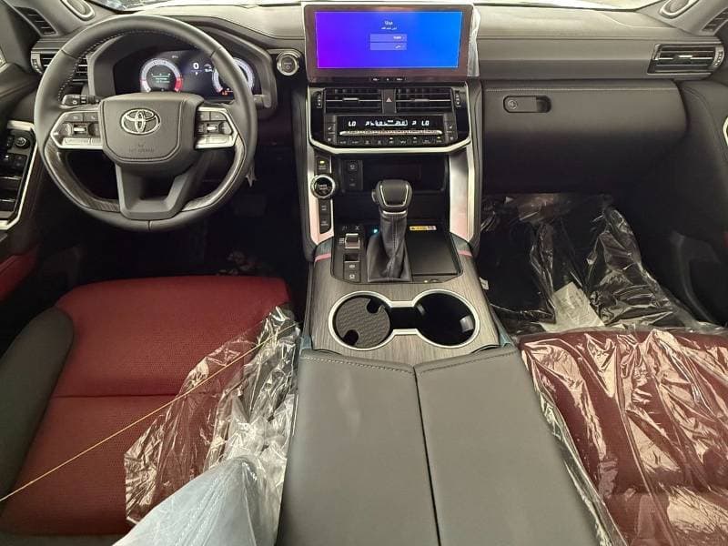 2026 Toyota Land Cruiser VXR thumbnail 7