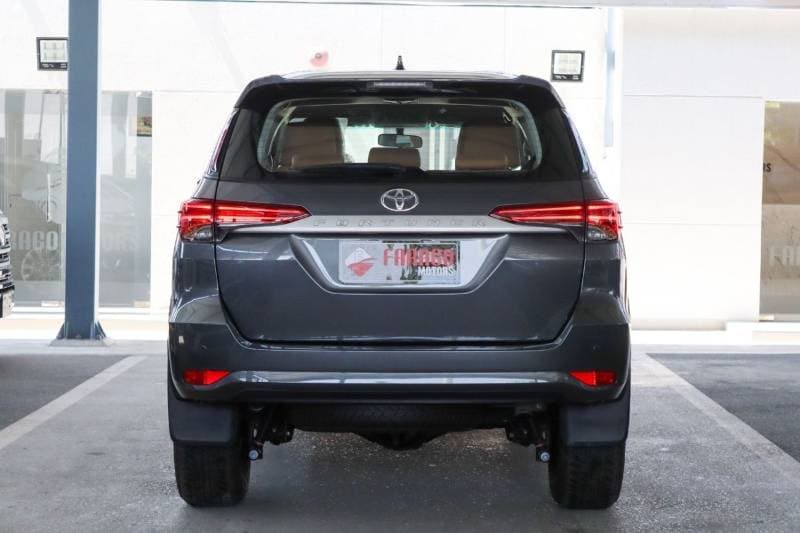 2026 Toyota Fortuner thumbnail 5