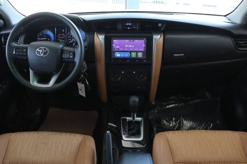 2026 Toyota Fortuner thumbnail 7