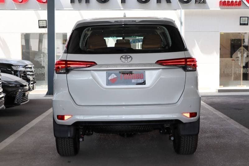 2026 Toyota Fortuner thumbnail 5