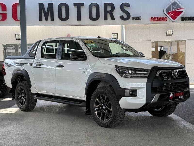 2026 Toyota Hilux ADVENTURE thumbnail 4