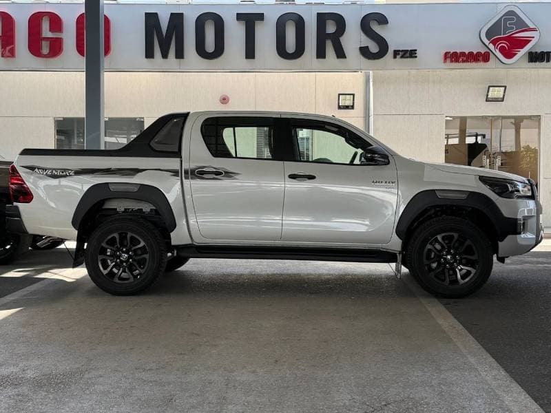 2026 Toyota Hilux ADVENTURE thumbnail 5