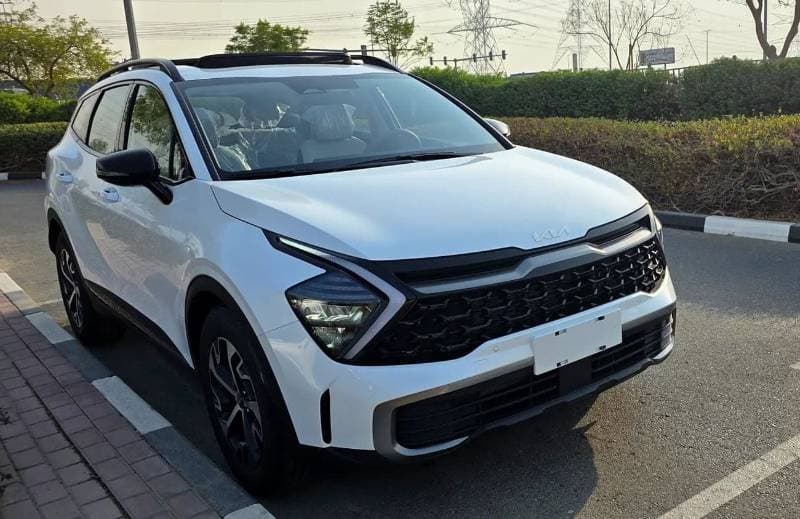 2024 Kia Sportage EX thumbnail 2