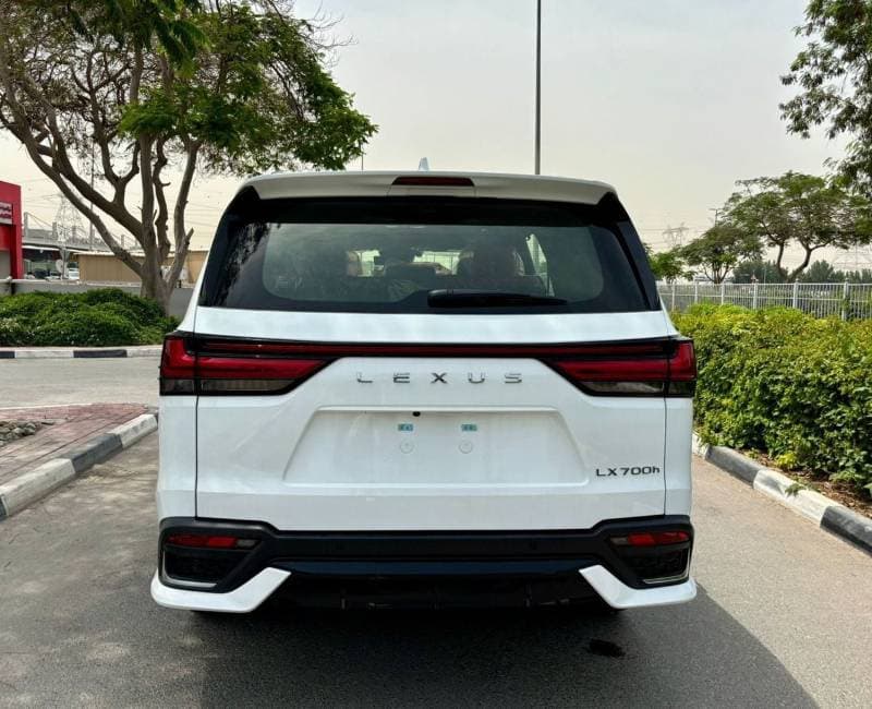 2025 Lexus LX700h F SPORT thumbnail 6