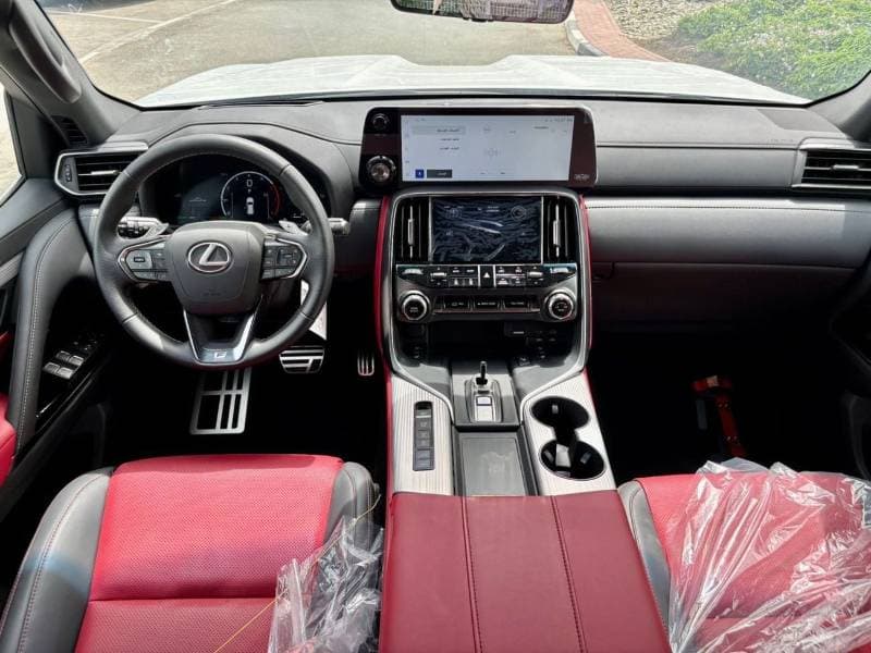 2025 Lexus LX700h F SPORT thumbnail 7
