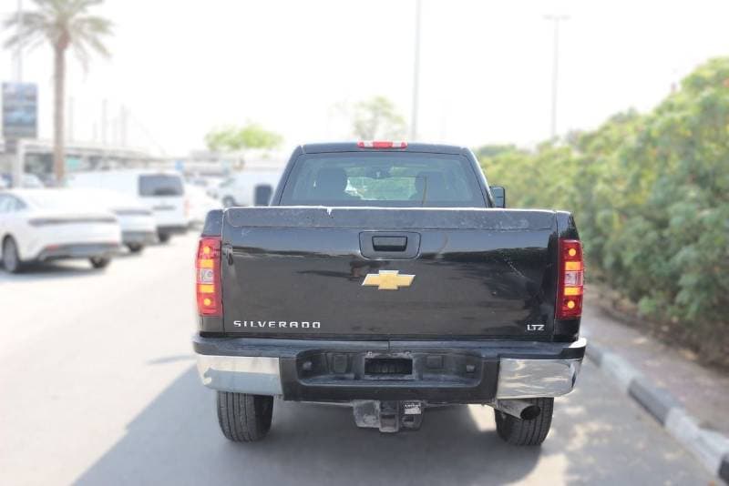 2013 Chevrolet Silverado 3500 EXT/CAB thumbnail 5