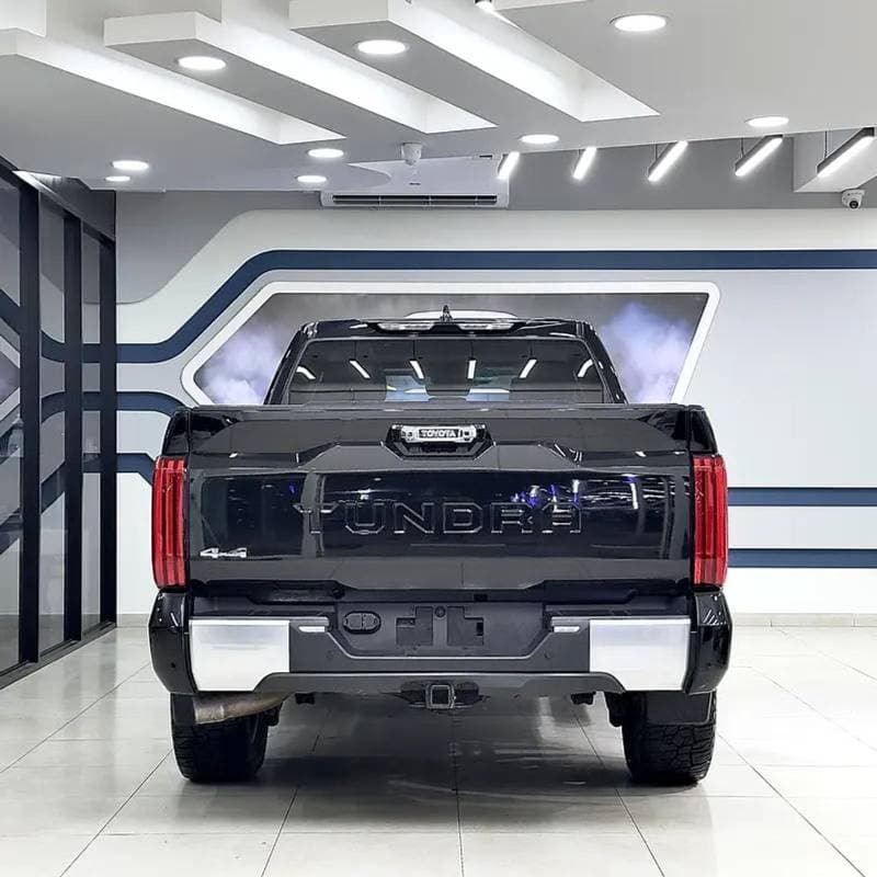 2023 Toyota Tundra thumbnail 5