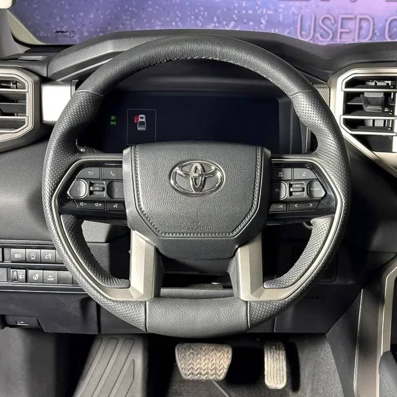 2024 Toyota Tundra thumbnail 7