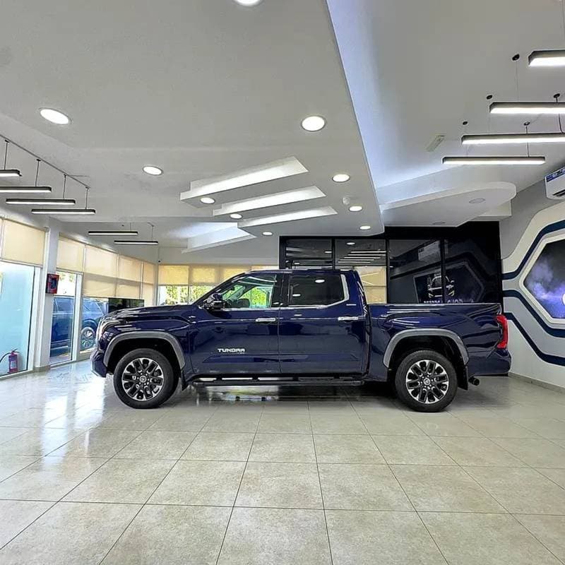 2023 Toyota Tundra thumbnail 3