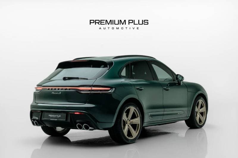2025 Porsche Macan S thumbnail 6