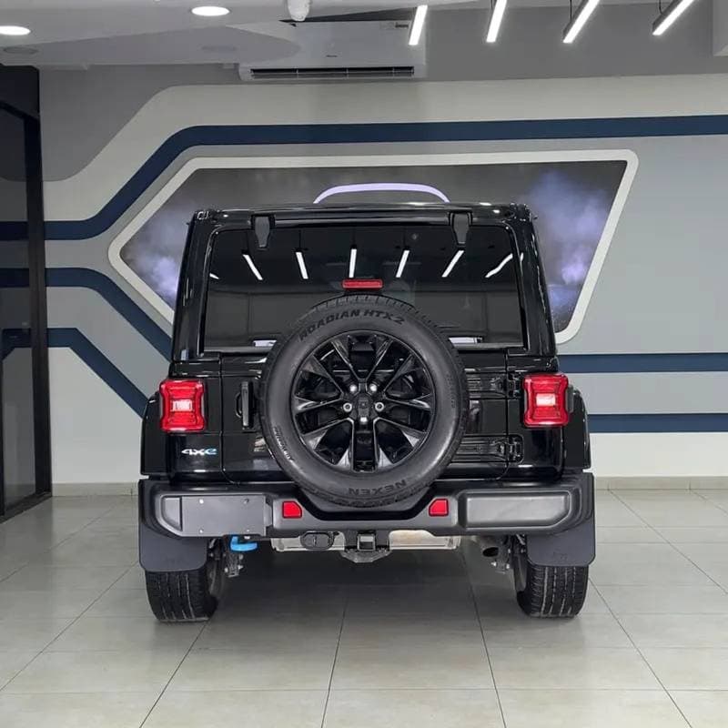 2024 Jeep Wrangler Unlimited SAHARA thumbnail 5