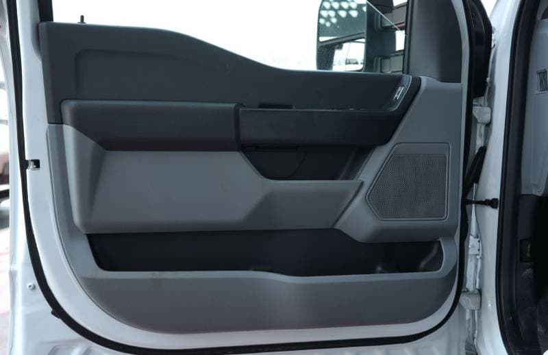 2025 Ford F 550 thumbnail 6