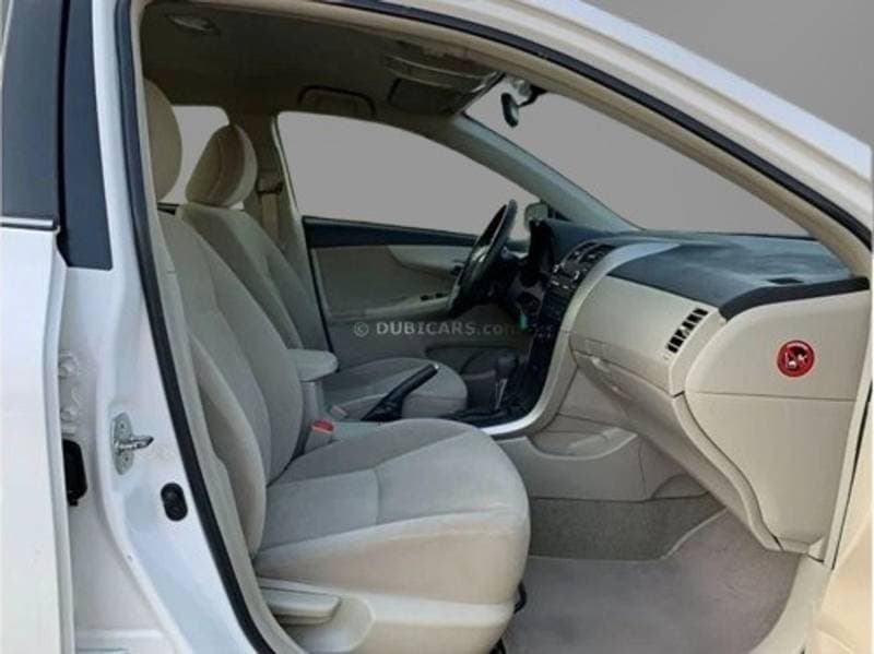 2013 Toyota Corolla XLI thumbnail 6