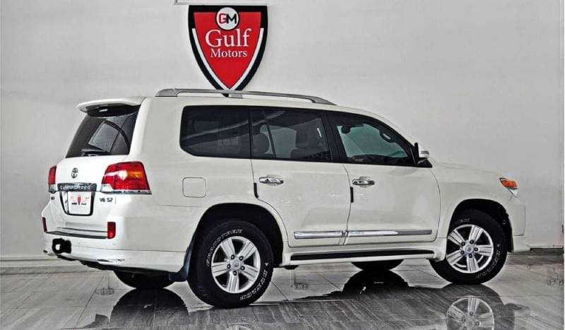 2013 Toyota Land Cruiser VXR thumbnail 4