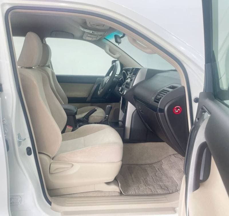 2012 Toyota Prado TX L thumbnail 6
