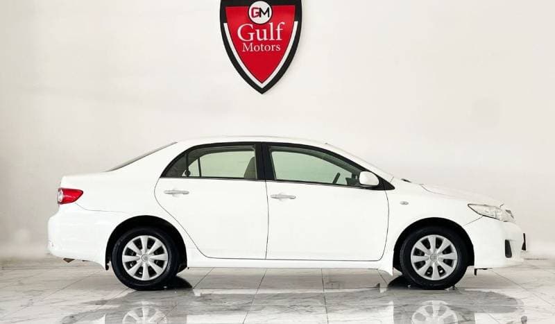 2013 Toyota Corolla XLI thumbnail 3