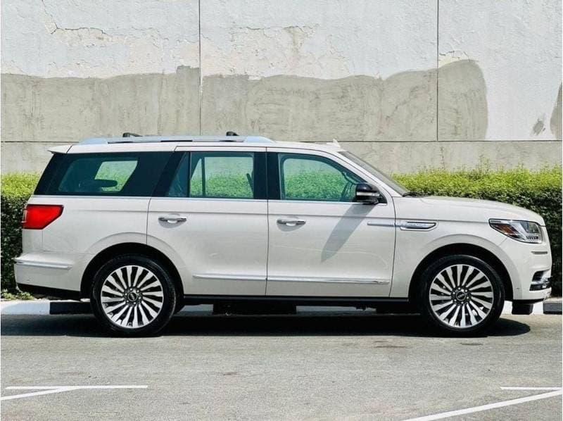 2019 Lincoln Navigator RESERVE thumbnail 3