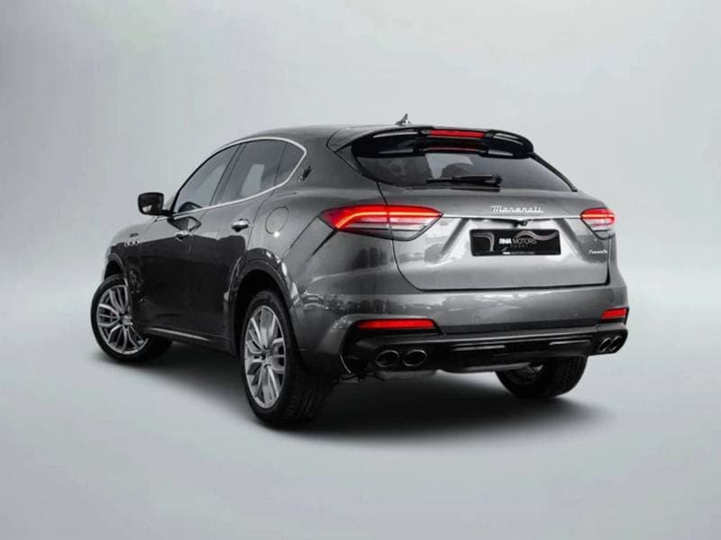2022 Maserati Levante MODENA thumbnail 2