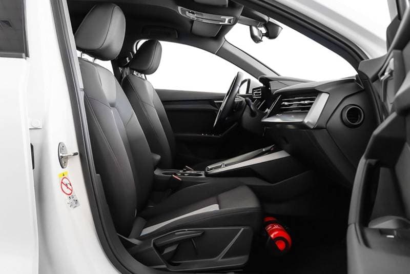 2023 Audi A3 35 TFSI thumbnail 8