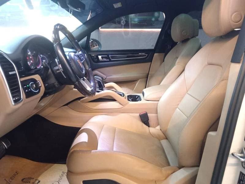 2018 Porsche Cayenne S thumbnail 7