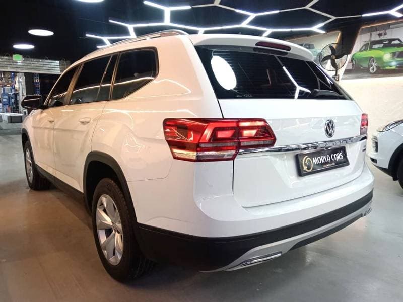 2018 Volkswagen Teramont SE thumbnail 6
