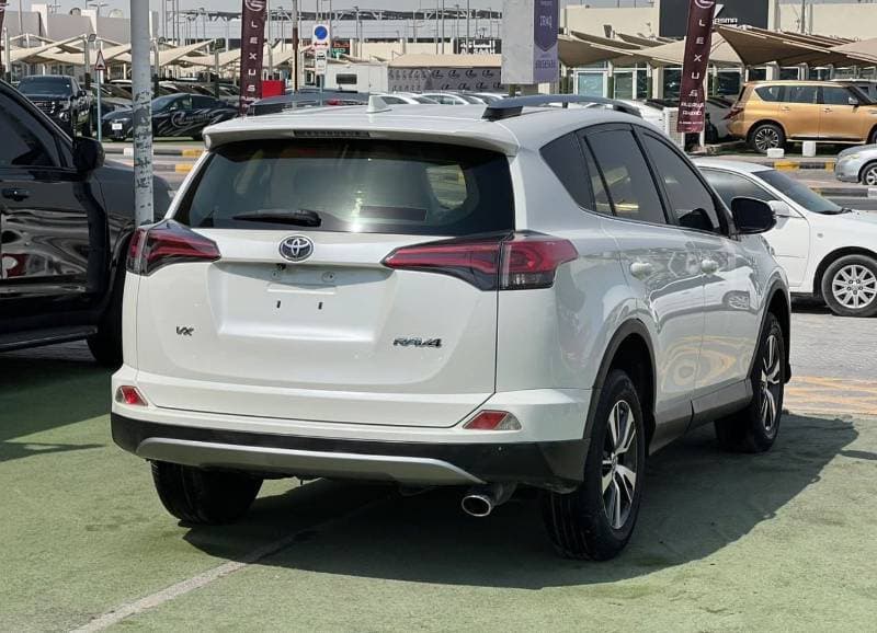 2017 Toyota RAV4 VX thumbnail 5