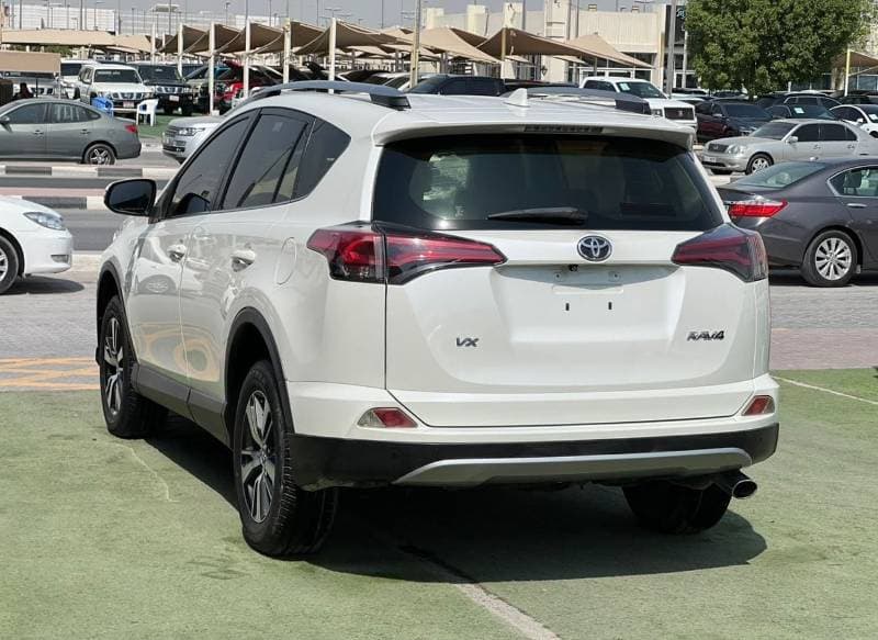 2017 Toyota RAV4 VX thumbnail 6