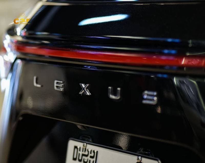 2025 Lexus NX350 PREMIER thumbnail 4