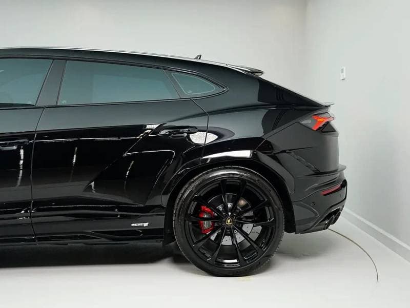 2024 Lamborghini Urus S thumbnail 7