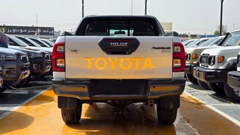 2026 Toyota Hilux ADVENTURE thumbnail 4