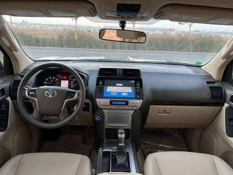 2022 Toyota Land Cruiser GXR thumbnail 4
