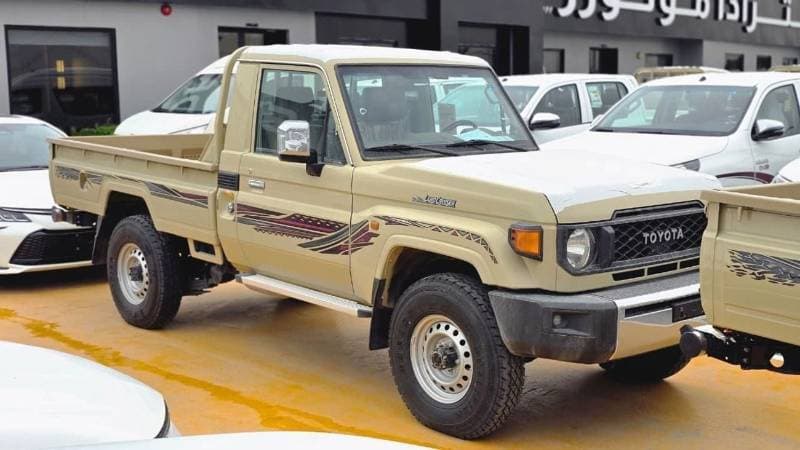 2026 Toyota Land Cruiser 70 HT S DLX thumbnail 2