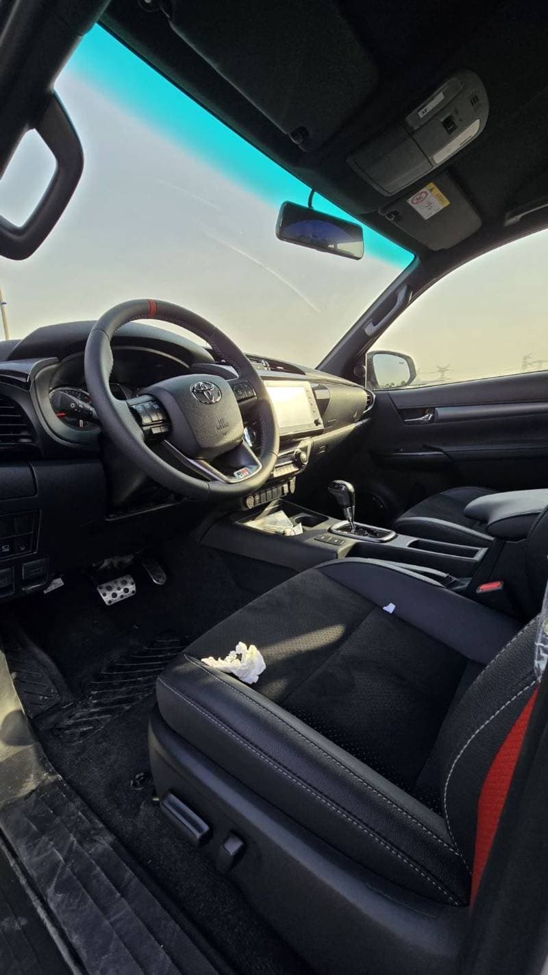 2026 Toyota Hilux GR SPORT thumbnail 8