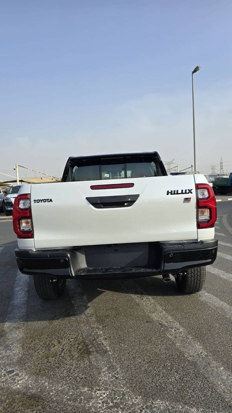 2026 Toyota Hilux GR SPORT thumbnail 5