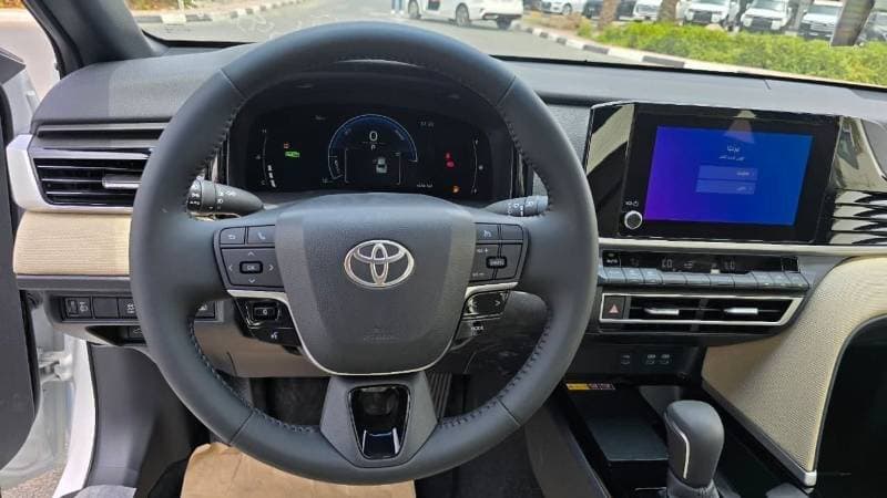2026 Toyota Camry XLE HEV thumbnail 7