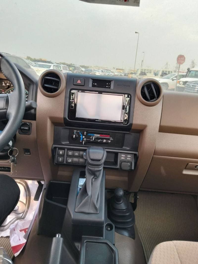 2026 Toyota Land Cruiser Pick Up thumbnail 7