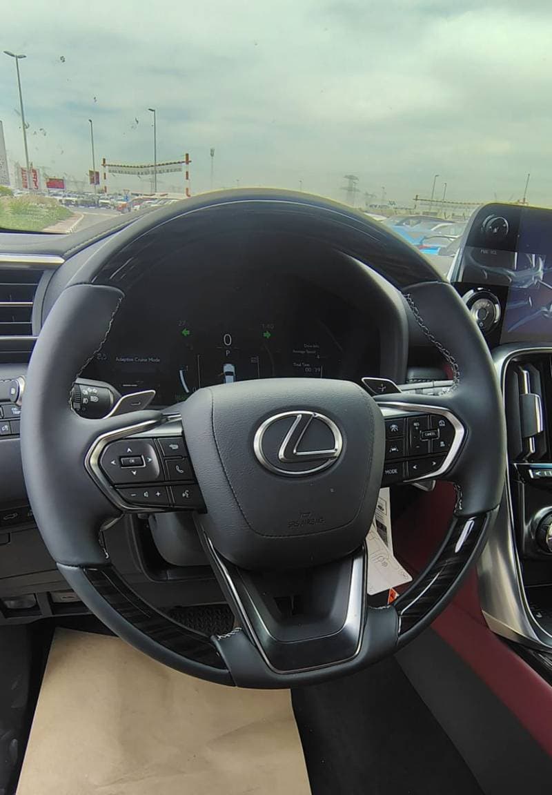 2026 Lexus LX700h SIGNATURE thumbnail 8
