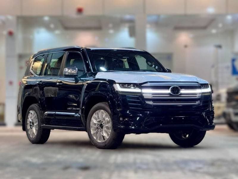 2026 Toyota Land Cruiser thumbnail 2
