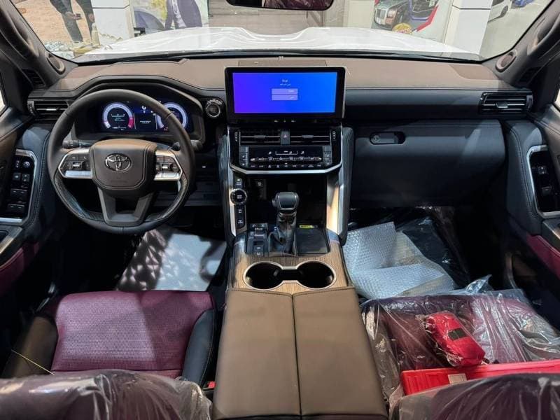 2026 Toyota Land Cruiser thumbnail 7