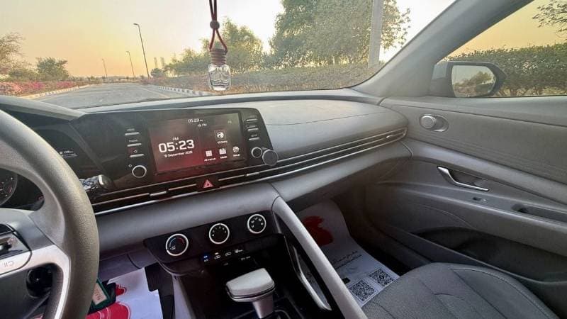 2023 Hyundai Elantra SMART thumbnail 8