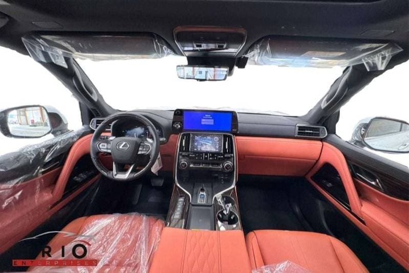2026 Lexus LX700h VIP thumbnail 4