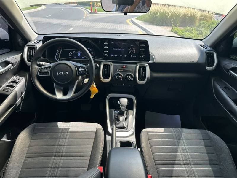 2025 Kia Sonet EX thumbnail 8