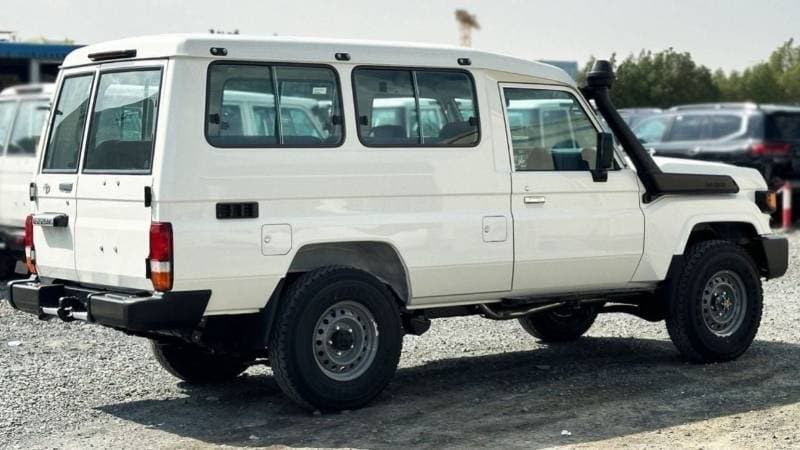 2025 Toyota Land Cruiser 70 LC 78 40TH ANNIVERSARY 4.0L AT thumbnail 5
