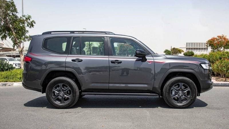 2023 Toyota Land Cruiser GR SPORT thumbnail 3