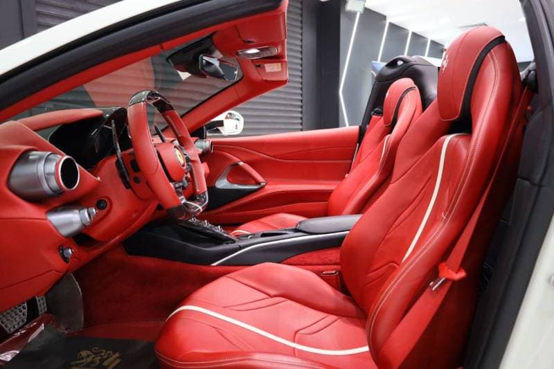 2021 Ferrari 812 GTS thumbnail 7