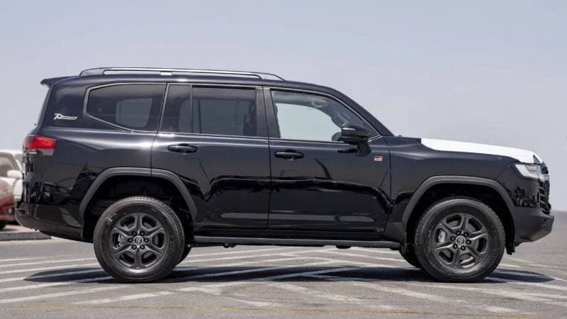 2022 Toyota Land Cruiser GR SPORT thumbnail 4