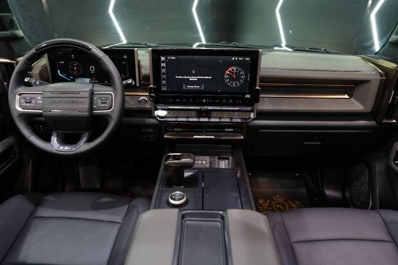 2024 GMC Hummer EV thumbnail 8